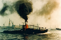 Dockyard IX met de RDM op de achtergrong